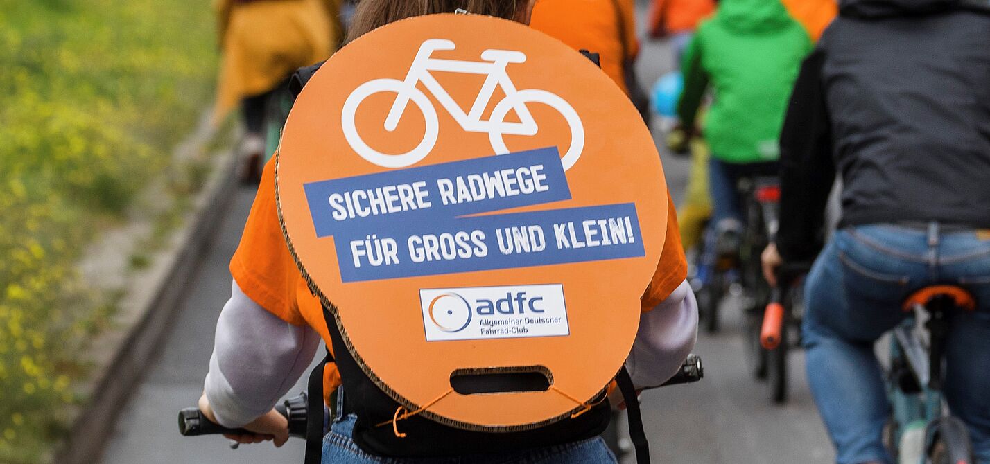 Aktionsschild Sichere Radwege